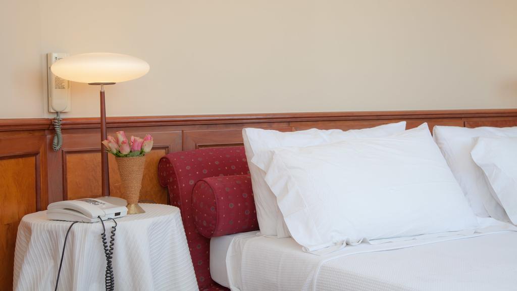 Rental In Rome - Fontana Di Trevi Penthouse Ngoại thất bức ảnh