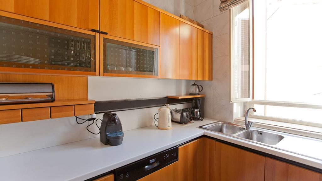 Rental In Rome - Fontana Di Trevi Penthouse Ngoại thất bức ảnh